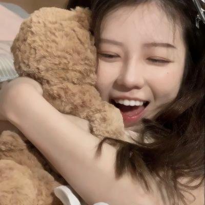 赤裸女羔羊 封面